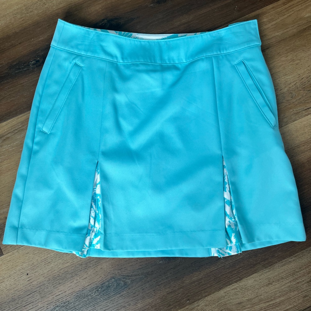 Izod Light Blue and White Patterned Golf Skirt